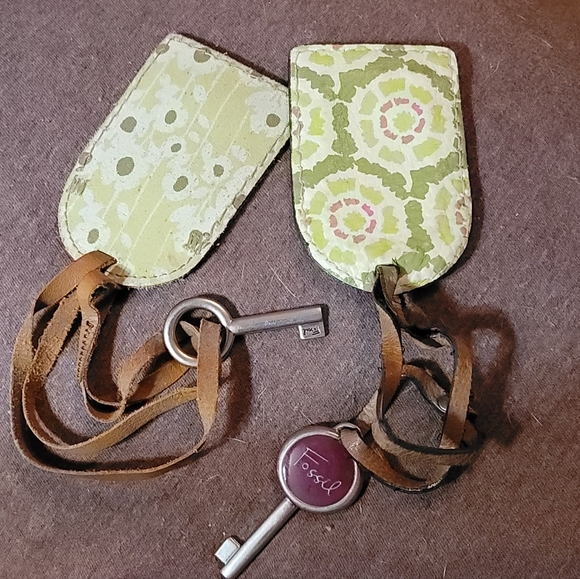 Fossil Bags Set Of Two Fossil Key Hangtag Charms Luggage Tags